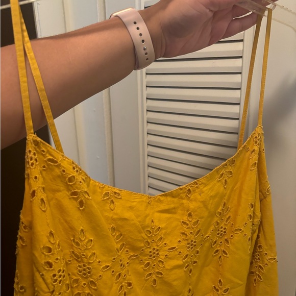 Mustard yellow eyelet dress - Picture 4 of 4